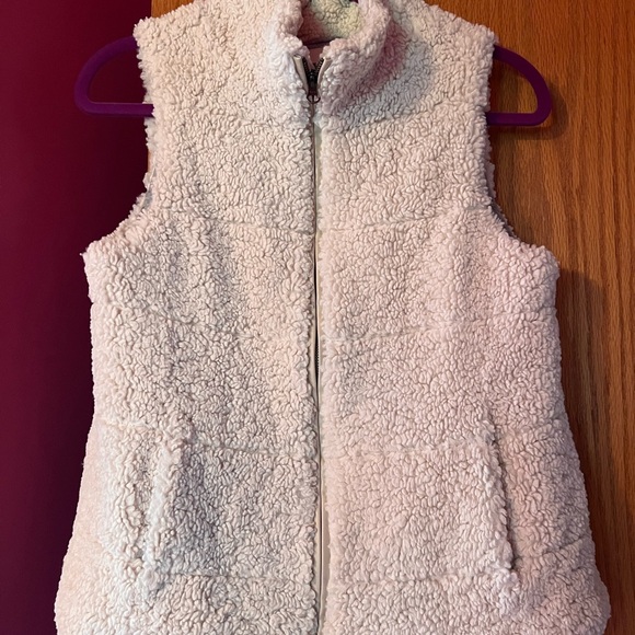 Dylan Cream Sherpa Vest - Picture 1 of 3